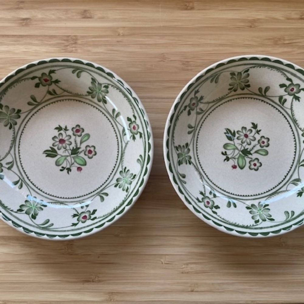 2 Small Bowls